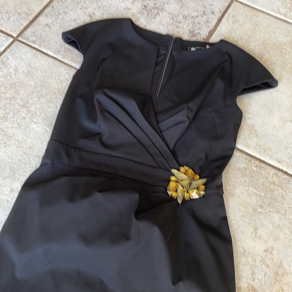 Dress - Picture 2 of 3